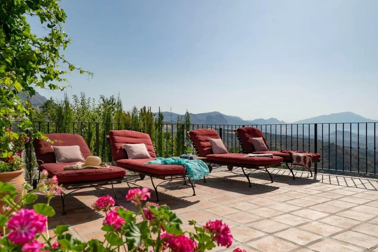 Villa With Views And Private Pool Near Malaga. Colmenar